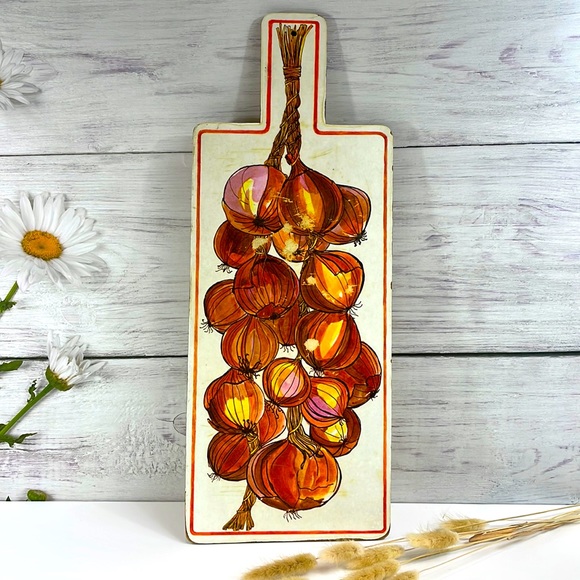 ***SOLD***Gorgeous Vintage 70’s Cutting Board/ Wall Decor - Picture 1 of 12